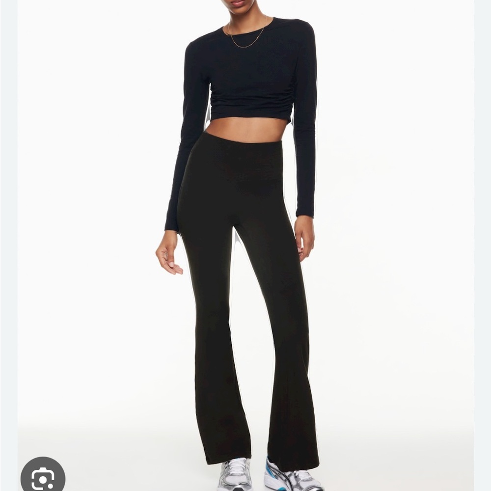 Aritzia TNA Atmosphere flare legging